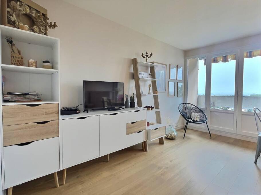 Appartement "L'Horizon" De Miss.K Conciergerie à Mâcon Extérieur photo
